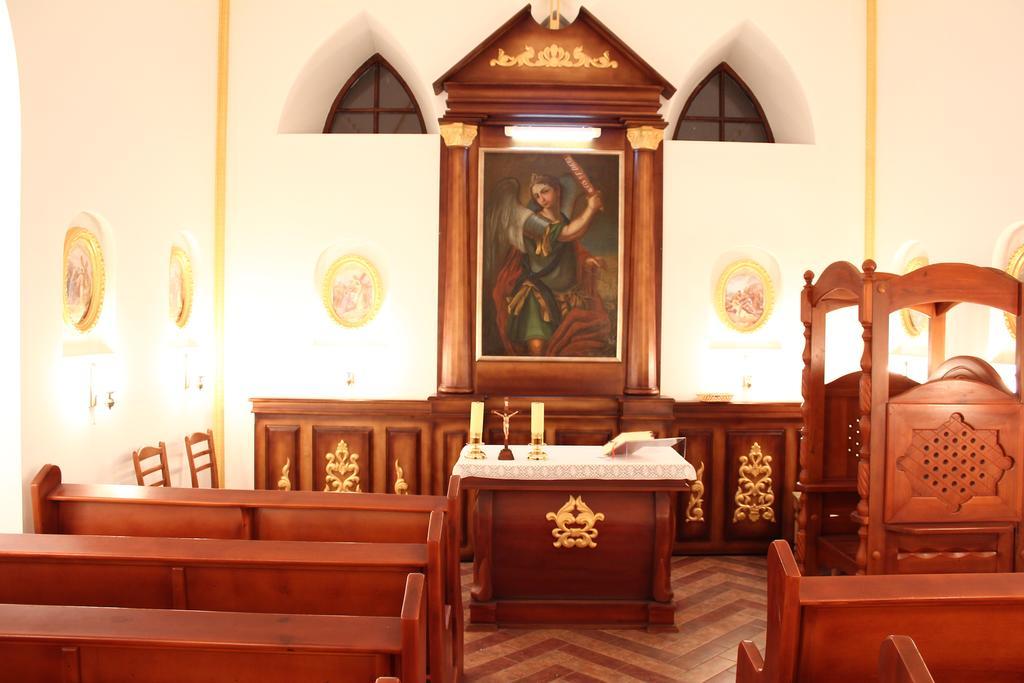 מלון Korolino  Karalinski Falvarok Tyzengauza מראה חיצוני תמונה